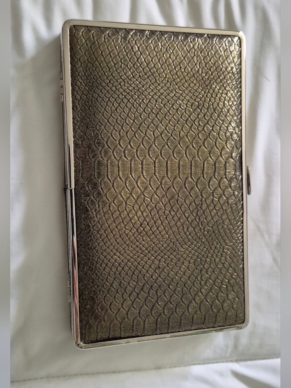 Metallic Snake-Embossed Slim Card Case